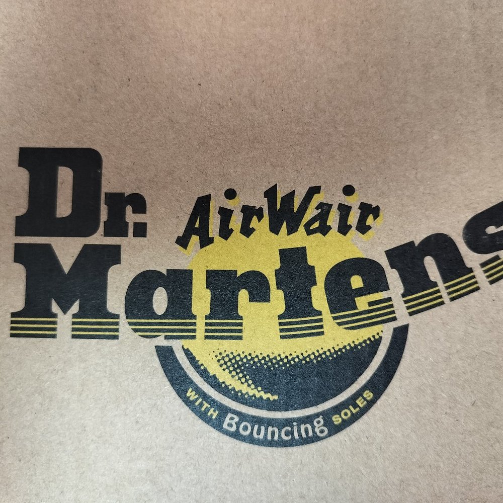 Never Worn - image 4